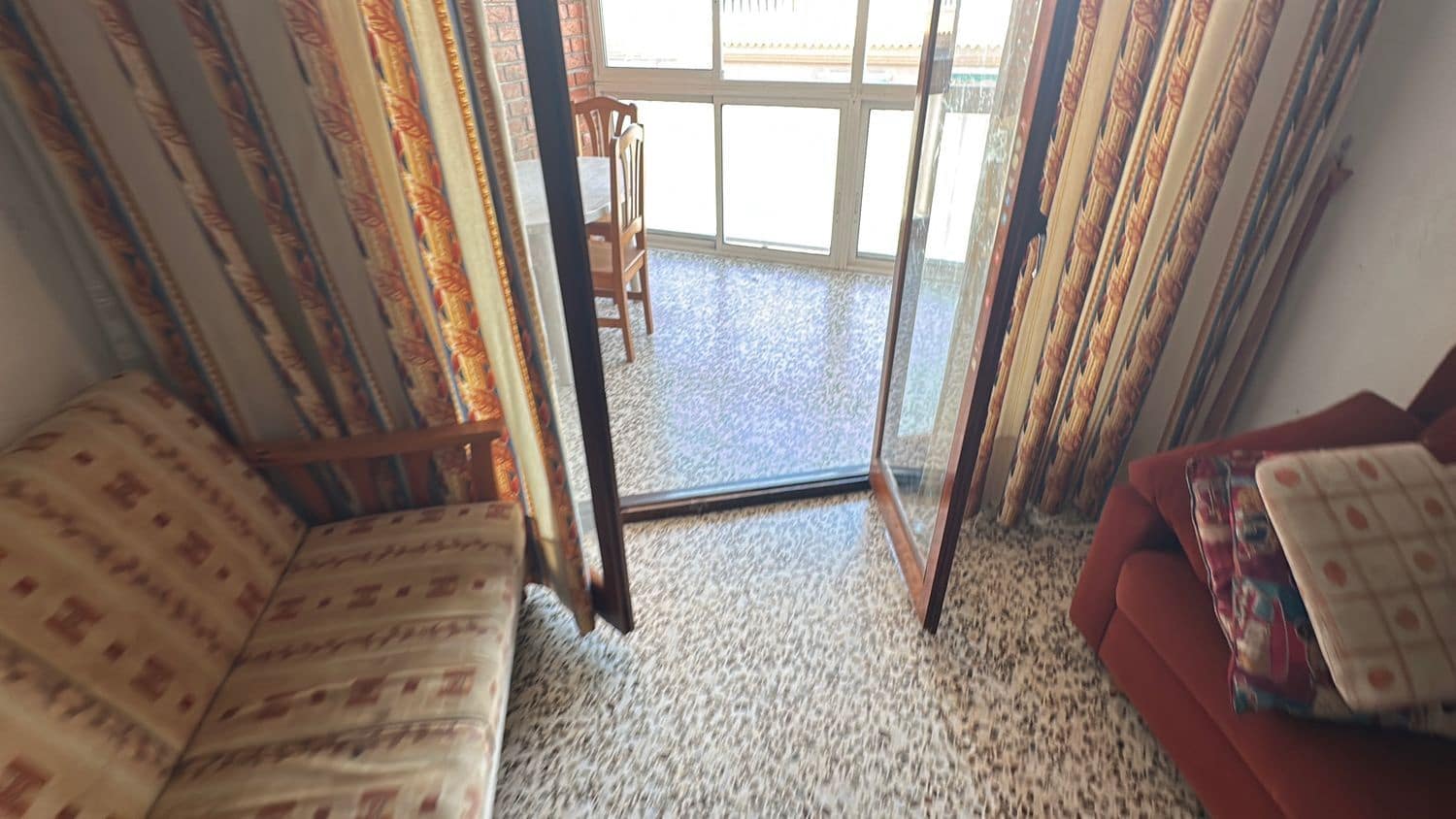 3 soveværelse Lejlighed til salg i Torrevieja med garage - € 140.000 (Ref: 9895557)
