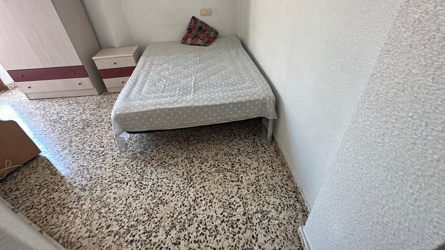 3 soveværelse Lejlighed til salg i Torrevieja med garage - € 140.000 (Ref: 9895557)