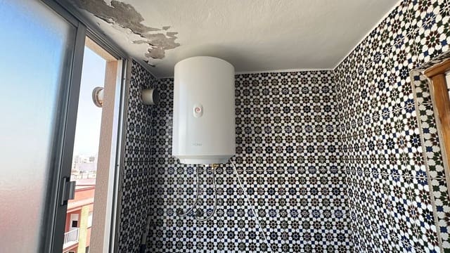 3 Zimmer Apartment zu verkaufen in Playa del Acequión, Torrevieja mit Garage - 140.000 € (Ref: 9895557)