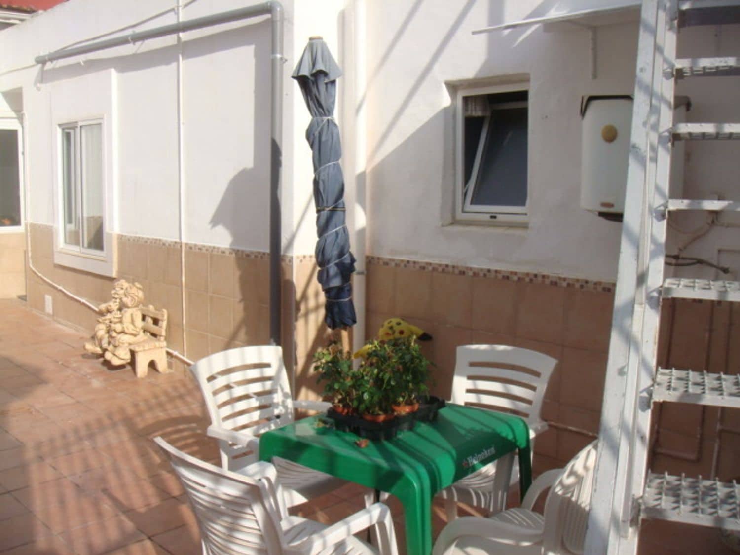 3 makuuhuone Maalaistalo vuokrattavana paikassa Orihuela mukana 
autotalli - 850 € (Ref: 9946891)