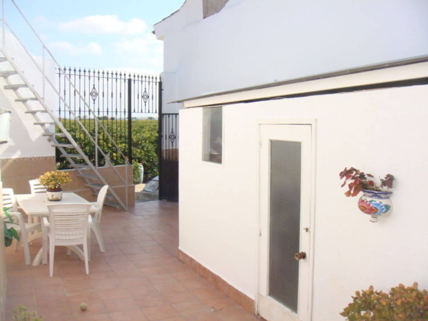 3 makuuhuone Maalaistalo vuokrattavana paikassa Orihuela mukana 
autotalli - 850 € (Ref: 9946891)