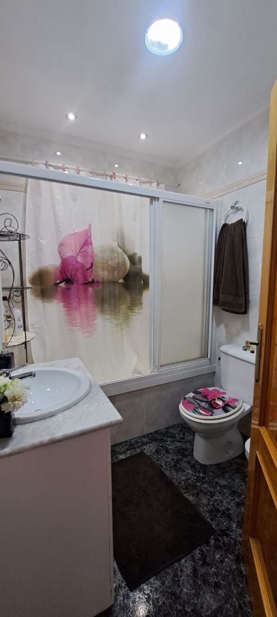 2 slaapkamer Appartement te koop in Orihuela met garage - € 77.900 (Ref: 9999511)