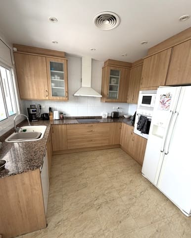 4 slaapkamer Villa te koop in El Perelló met zwembad garage - € 398.000 (Ref: 10012229)