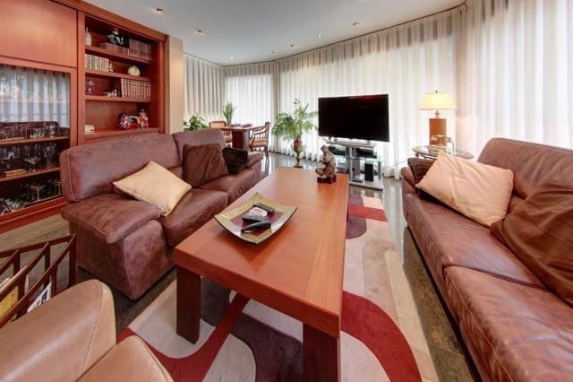 3 quarto Moradia para venda em Roquetes com piscina - 465 000 € (Ref: 6495358)