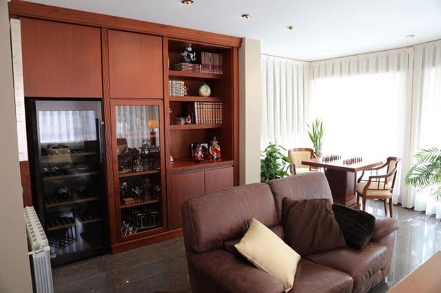 3 quarto Moradia para venda em Roquetes com piscina - 465 000 € (Ref: 6495358)