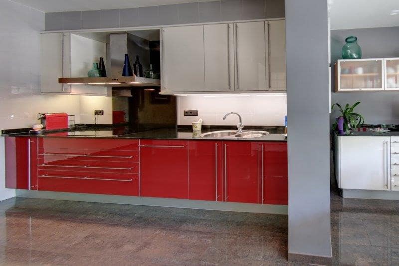 3 bedroom Villa for sale in Roquetes with pool garage - € 465,000 (Ref: 6495358)