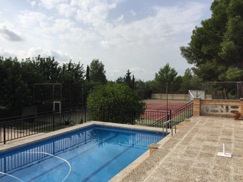 3 bedroom Villa for sale in Roquetes with pool garage - € 465,000 (Ref: 6495358)