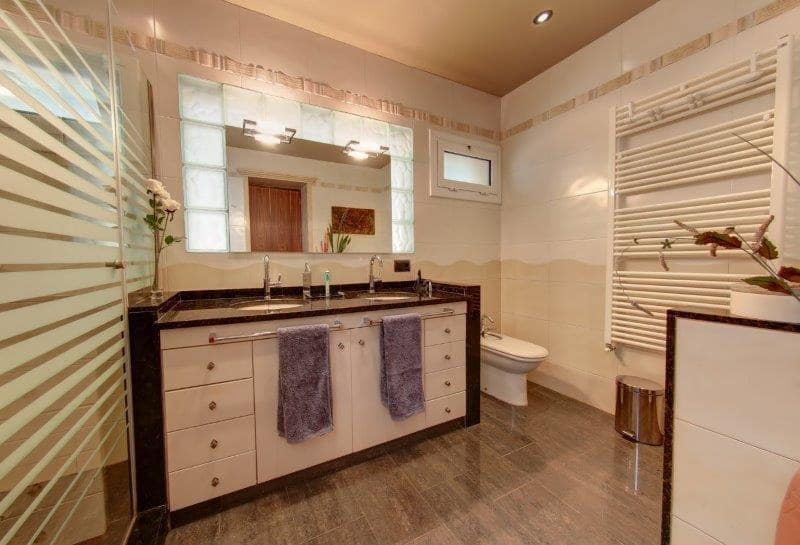 3 bedroom Villa for sale in Roquetes with pool garage - € 465,000 (Ref: 6495358)