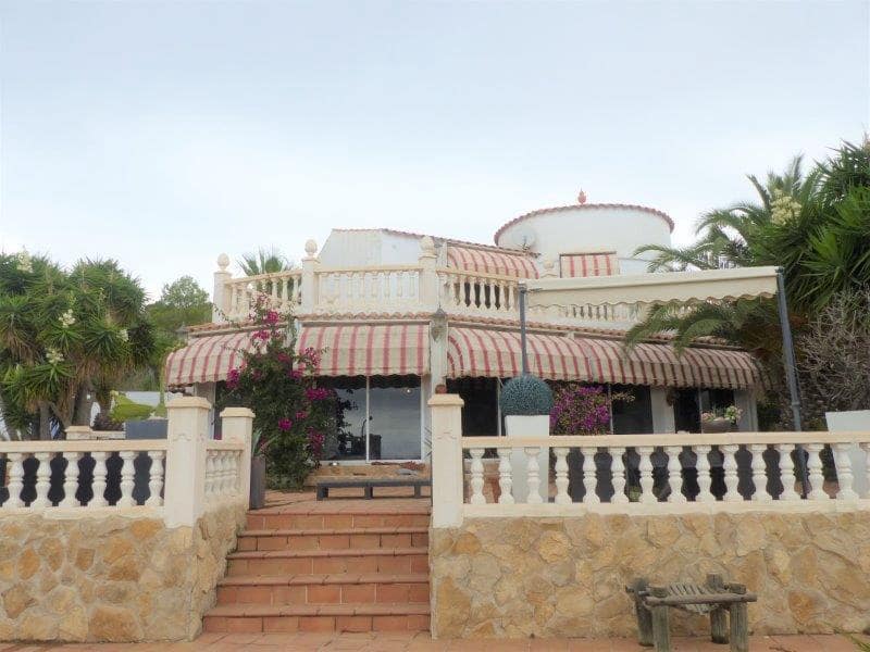 6 sypialnia Willa na sprzedaż w El Perello z basenem garażem - 850 000 € (Ref: 6644410)