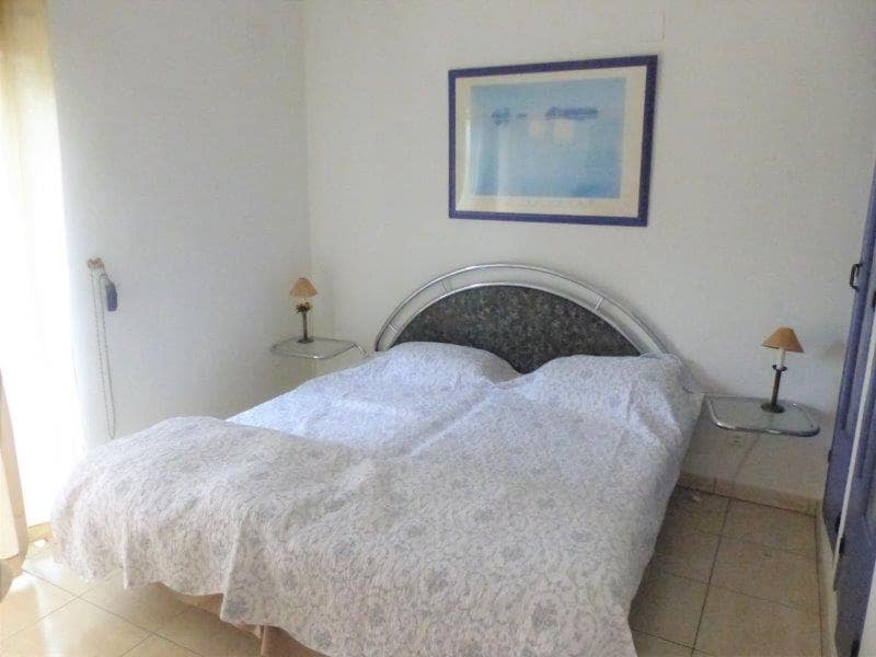Chalet de 6 habitaciones en El Perelló en venta con piscina garaje - 850.000 € (Ref: 6644410)