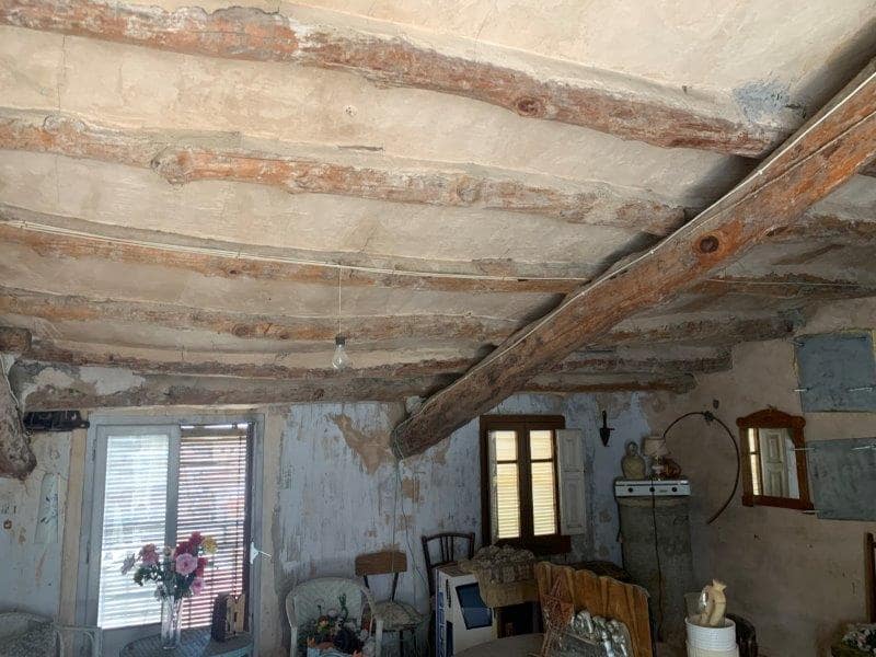 4 soveværelse Byhus til salg i Rasquera med swimmingpool - € 80.000 (Ref: 6997557)