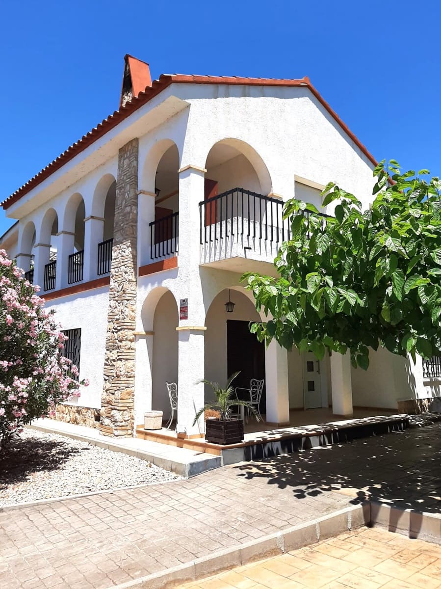 5 quarto Moradia para venda em L'Ampolla com piscina garagem - 349 900 € (Ref: 8005379)