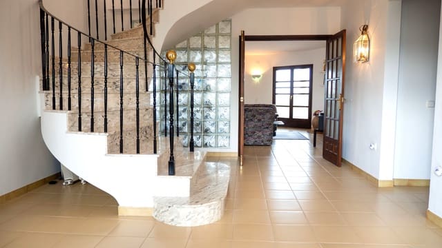 5 slaapkamer Villa te koop in L'Ampolla met garage - € 529.000 (Ref: 8332719)