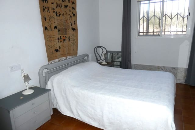 4 bedroom Finca/Country House for sale in L'Ampolla with pool garage - € 295,000 (Ref: 8560681)