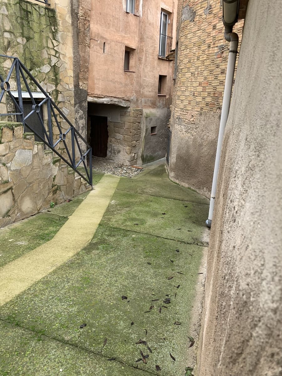 3 soveværelse Byhus til salg i Asco med garage - € 79.000 (Ref: 8643919)