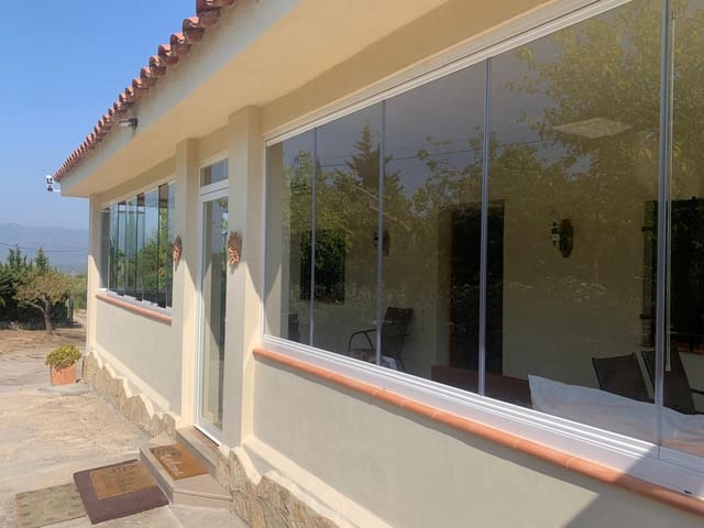 3 slaapkamer Finca/Landhuis te koop in Tortosa met garage - € 299.500 (Ref: 8886891)