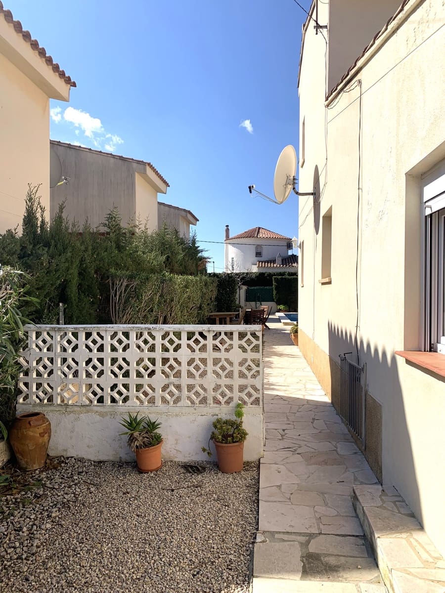 3 soverom Villa til salgs i L'Ametlla de Mar med svømmebasseng - € 295 000 (Ref: 8902720)