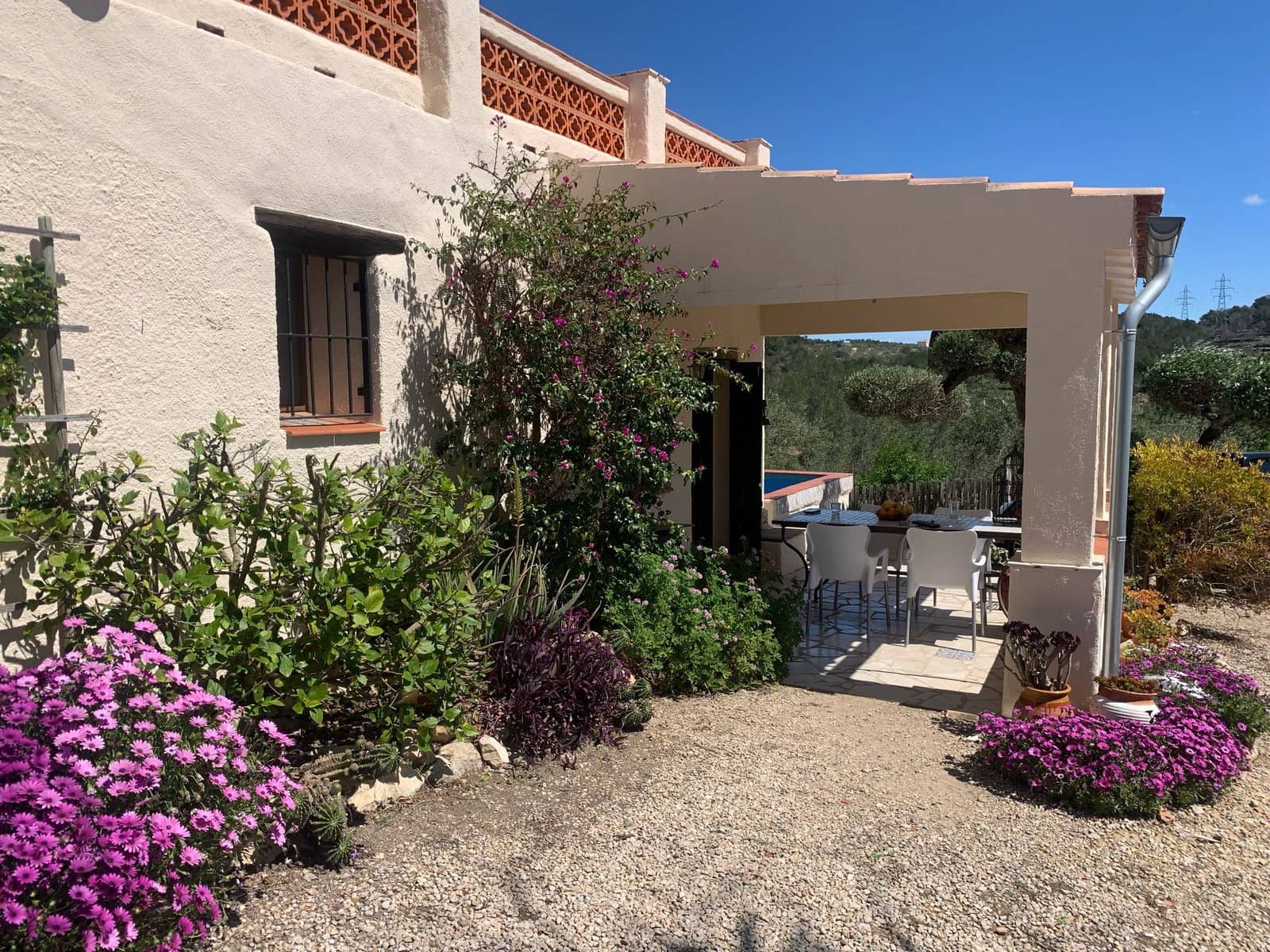 2 soveværelse Finca/Landehus til salg i El Perello med swimmingpool garage - € 295.000 (Ref: 8977604)