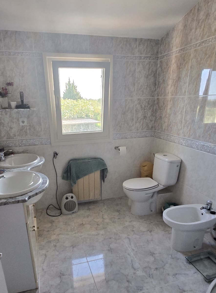 3 soverom Villa til salgs i L'Ampolla med svømmebasseng garasje - € 480 000 (Ref: 9085669)