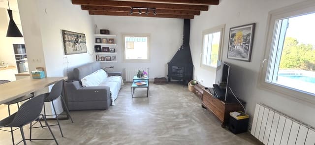 3 soverom Villa til salgs i L'Ampolla med svømmebasseng garasje - € 480 000 (Ref: 9085669)