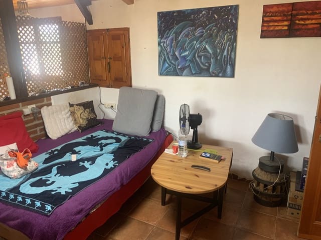 2 bedroom Apartment for sale in Ginestar with garage - € 150,000 (Ref: 9130169)