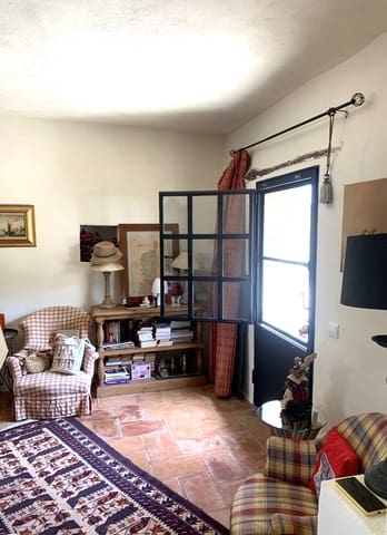 3 makuuhuone Maalaistalo myytävänä paikassa Tivissa mukana 
autotalli - 369 000 € (Ref: 9166351)