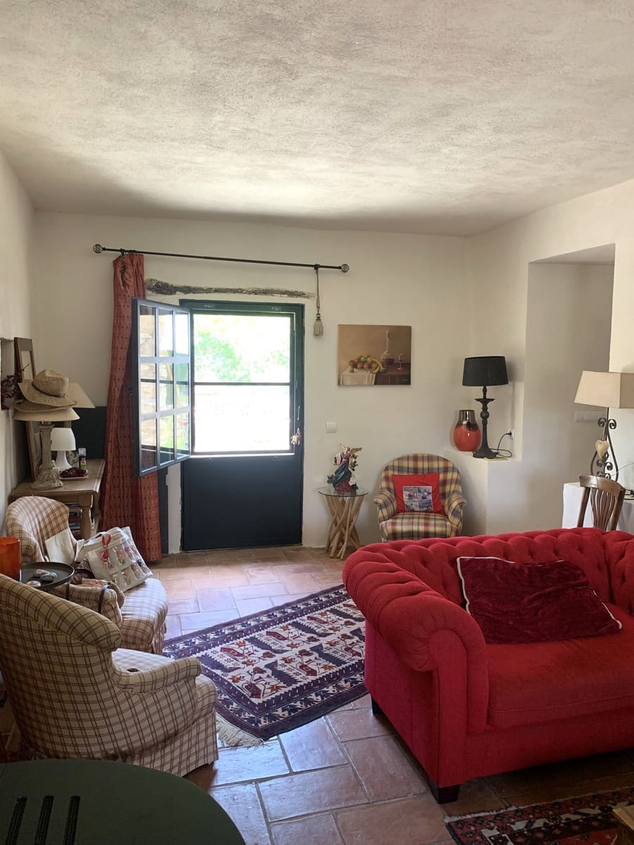 3 soveværelse Finca/Landehus til salg i Tivissa med garage - € 369.000 (Ref: 9166351)