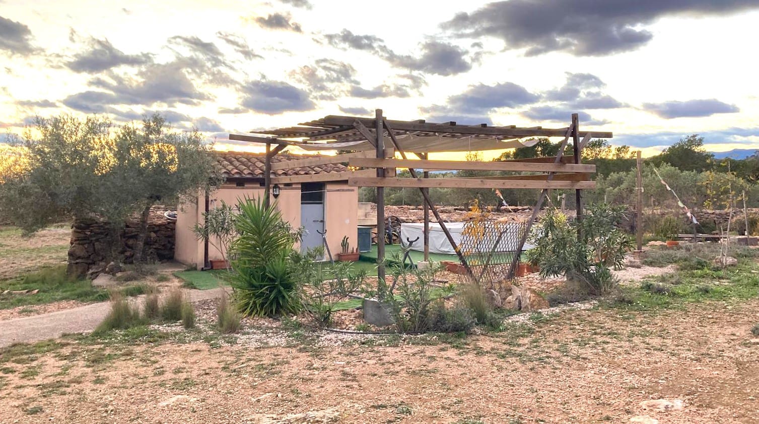 3 sypialnia Finka/Dom wiejski na sprzedaż w Camp-redo z basenem garażem - 364 000 € (Ref: 9207505)