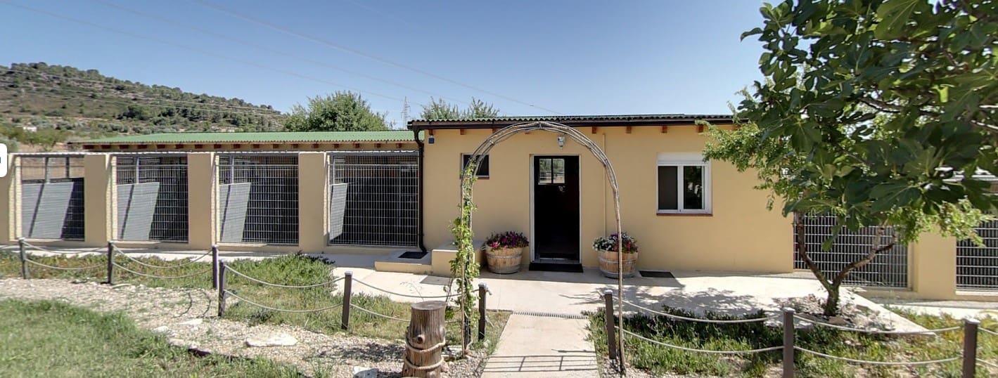 3 soveværelse Finca/Landehus til salg i Mora d'Ebre med swimmingpool garage - € 339.000 (Ref: 9247758)