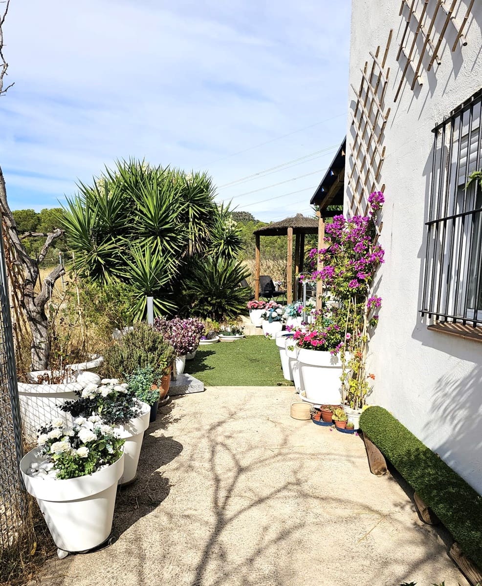 3 soveværelse Finca/Landehus til salg i Mora d'Ebre med swimmingpool garage - € 339.000 (Ref: 9247758)