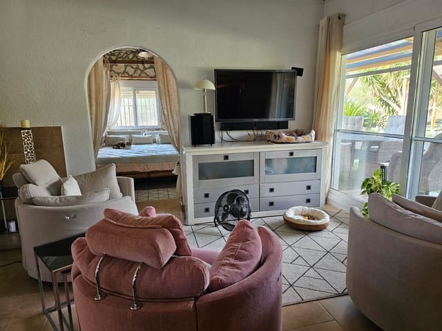 3 makuuhuone Maalaistalo myytävänä paikassa Móra d'Ebre mukana uima-altaan 
autotalli - 339 000 € (Ref: 9247758)