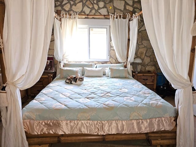 3 makuuhuone Maalaistalo myytävänä paikassa Móra d'Ebre mukana uima-altaan 
autotalli - 339 000 € (Ref: 9247758)