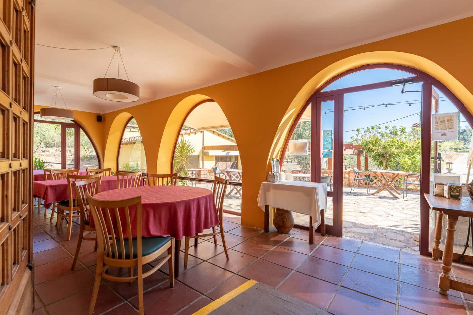 6 soveværelse Finca/Landehus til salg i Falset med garage - € 900.000 (Ref: 9680567)