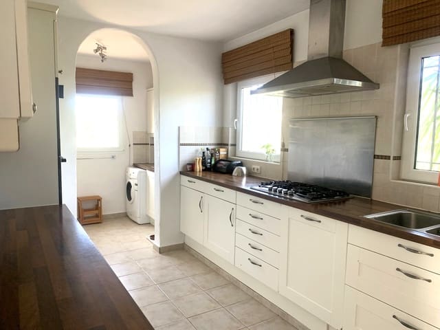 4 quarto Quinta/Casa Rural para venda em El Perelló com piscina garagem - 515 000 € (Ref: 9720568)