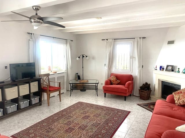 Finca/Casa Rural de 4 habitaciones en El Perelló en venta con piscina garaje - 497.000 € (Ref: 9720568)