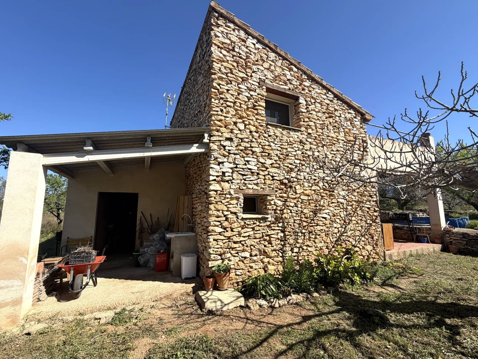 2 bedroom Finca/Country House for sale in Tivissa with garage - € 169,000 (Ref: 9736135)