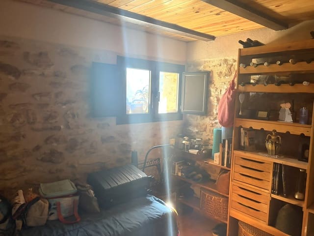 2 sypialnia Finka/Dom wiejski na sprzedaż w Tivissa z garażem - 169 000 € (Ref: 9736135)