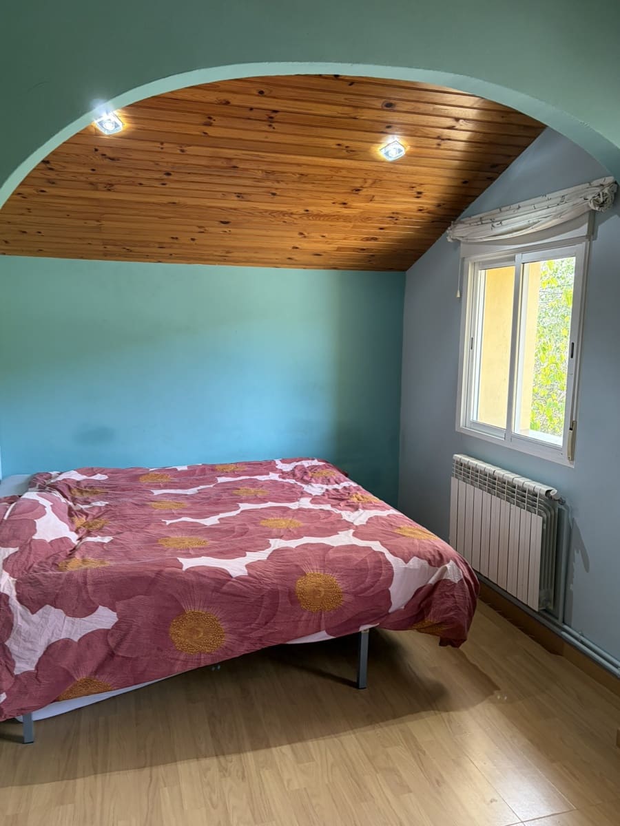 5 sypialnia Finka/Dom wiejski na sprzedaż w Flix z basenem garażem - 390 000 € (Ref: 9793612)