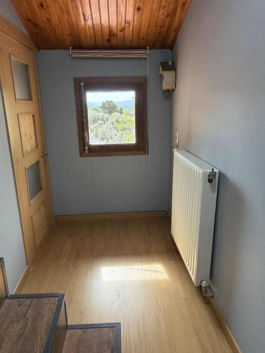 5 sypialnia Finka/Dom wiejski na sprzedaż w Flix z basenem garażem - 390 000 € (Ref: 9793612)