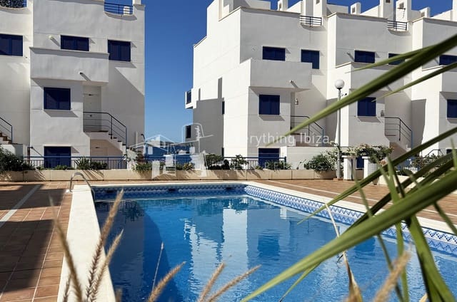 3 soverom Penthouse til salgs i Sant Antoni de Portmany med svømmebasseng garasje - € 645 000 (Ref: 8561821)