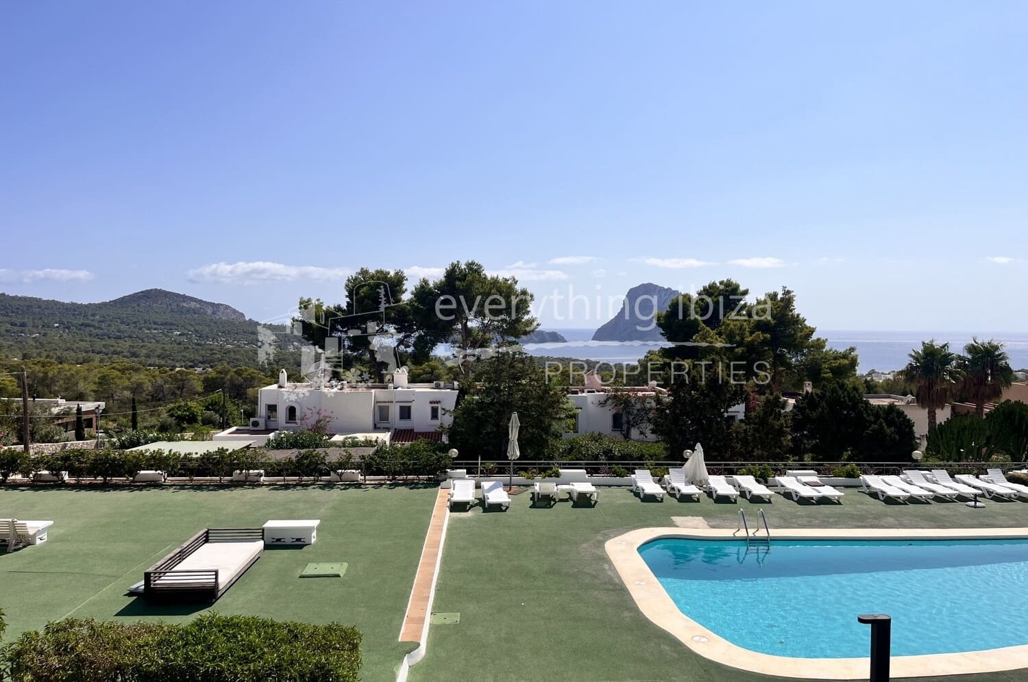 1 soveværelse Lejlighed til salg i San Jose / Sant Josep de Sa Talaia med swimmingpool garage - € 395.000 (Ref: 8786175)