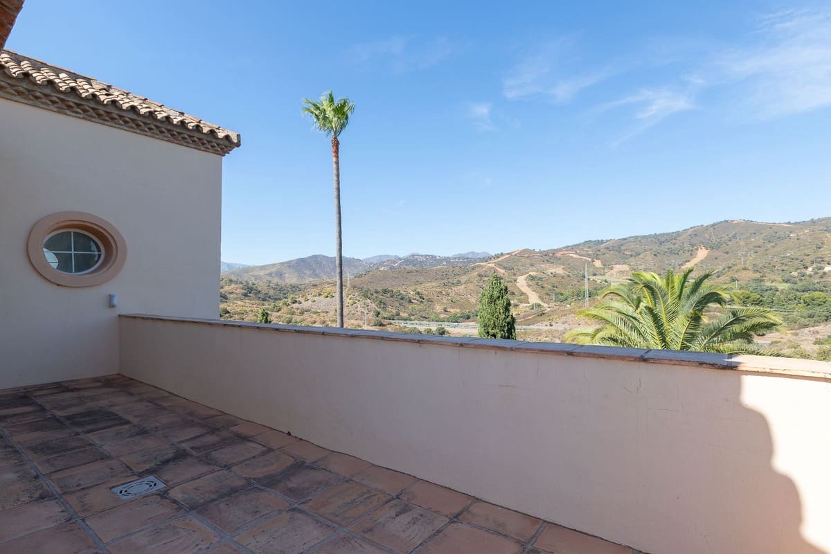 5 sypialnia Willa na sprzedaż w Elviria z basenem - 2 068 000 € (Ref: 10000583)
