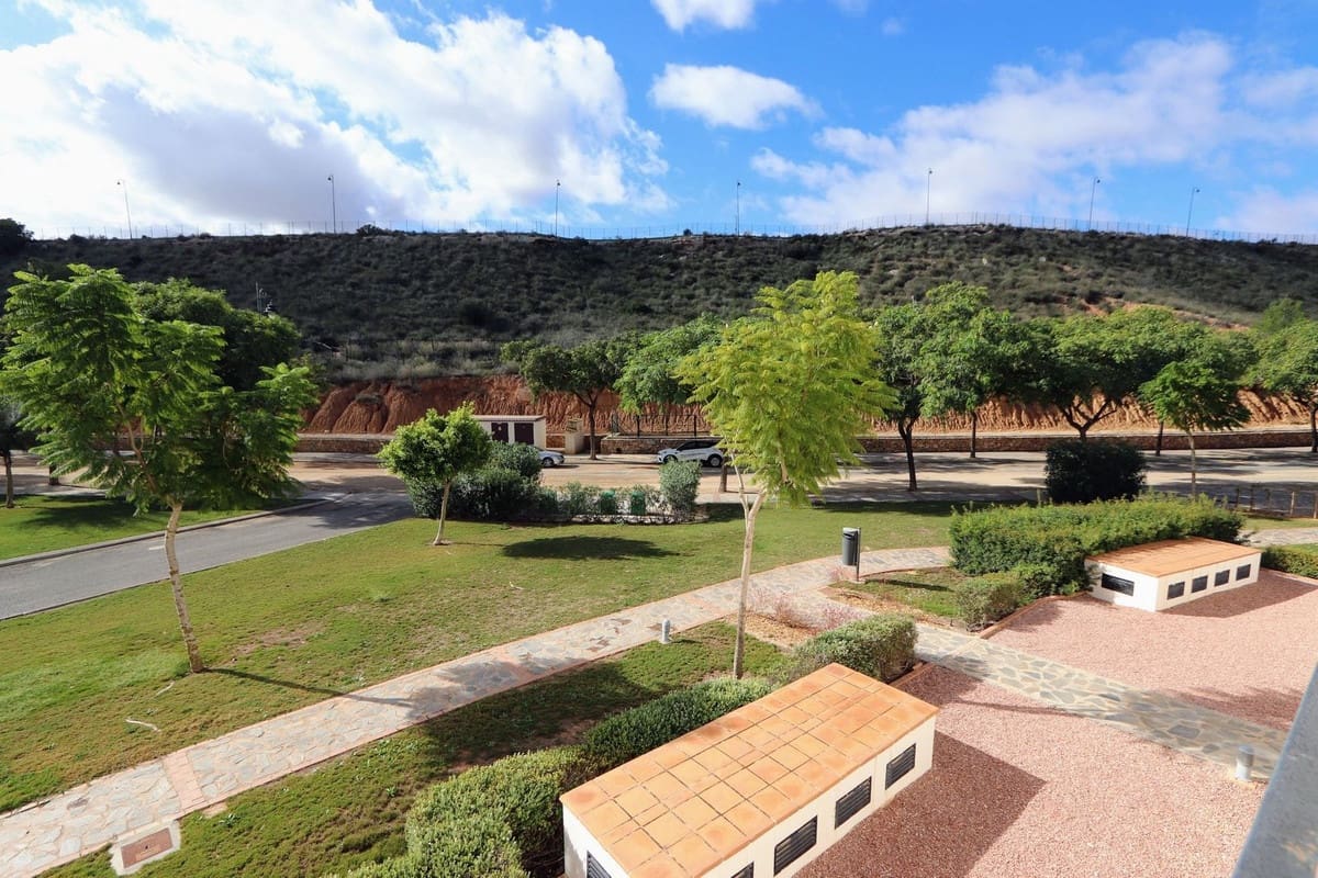 2 slaapkamer Appartement te koop in Hacienda Riquelme met zwembad garage - € 149.999 (Ref: 10000584)