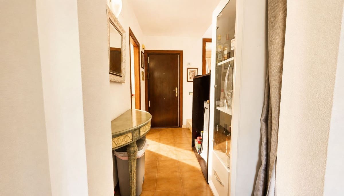 2 sovrum Hus till salu i Mijas Costa med pool garage - 370 000 € (Ref: 10000602)