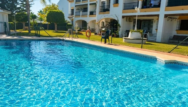 Townhouse for sale in Mijas Costa, Mijas with pool - € 370,000 (Ref: 10000602)