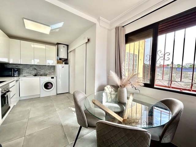 2 soveværelse Villa til salg i Villamartin, Orihuela med swimmingpool garage - € 218.000 (Ref: 10003645)
