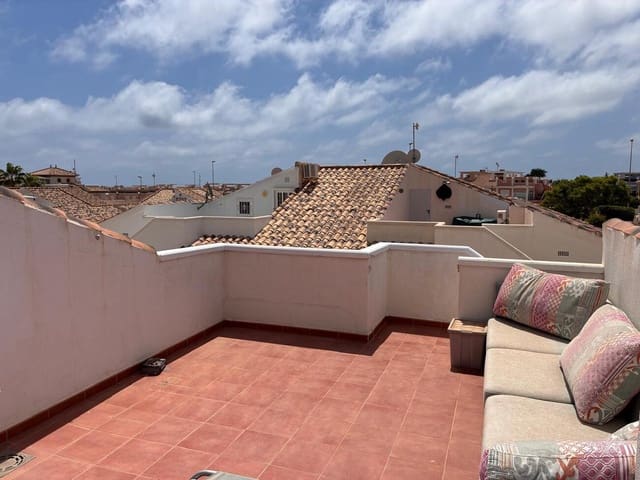 2 bedroom Semi-detached Villa for sale in Cabo Roig, Orihuela with pool - € 249,995 (Ref: 10003646)