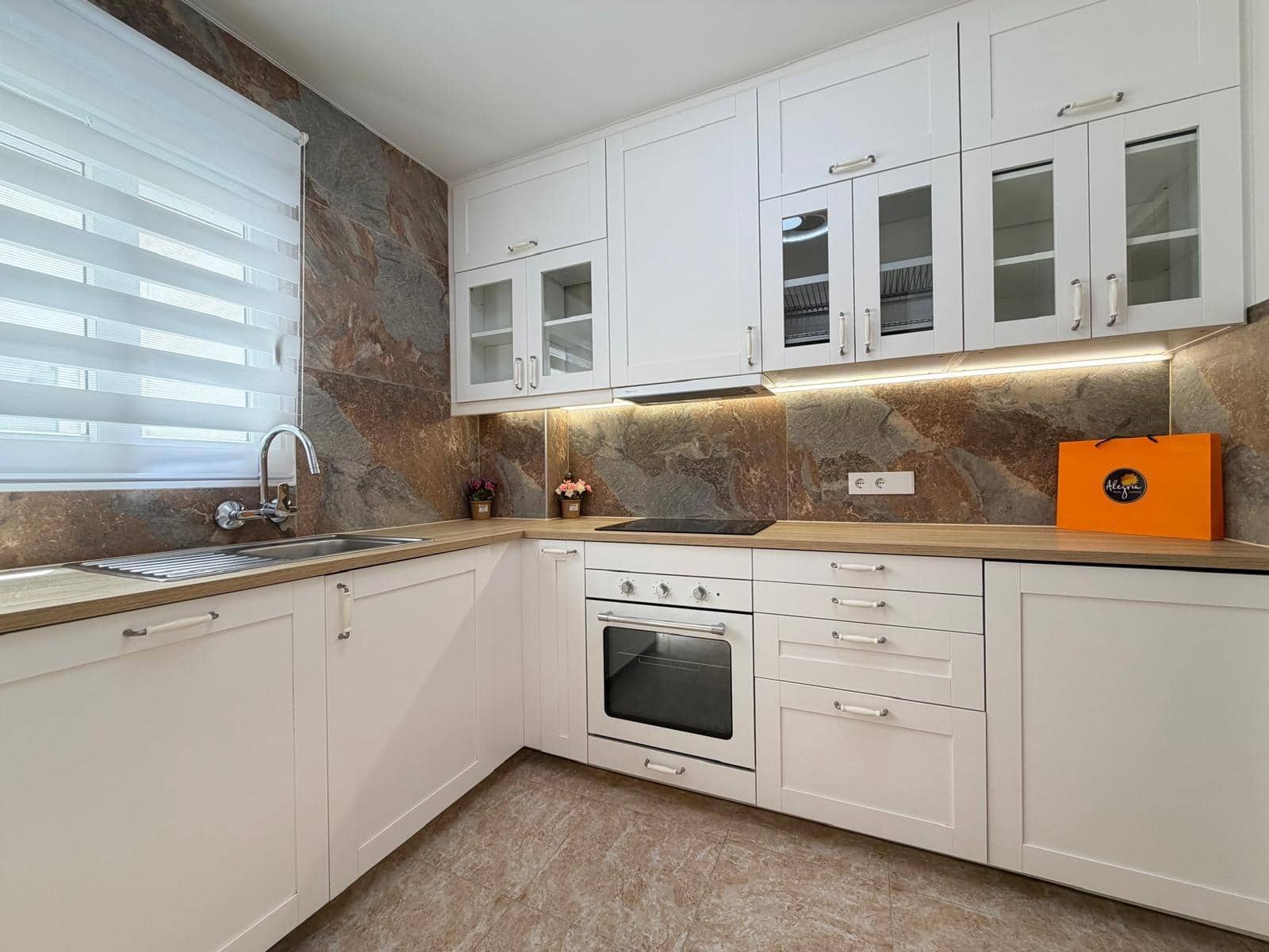 3 soverom Leilighet til salgs i Torrevieja - € 269 900 (Ref: 10003647)