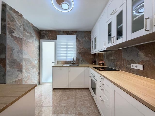 3 soverom Leilighet til salgs i Centro - Muelle Pesquero, Torrevieja - € 269 900 (Ref: 10003647)