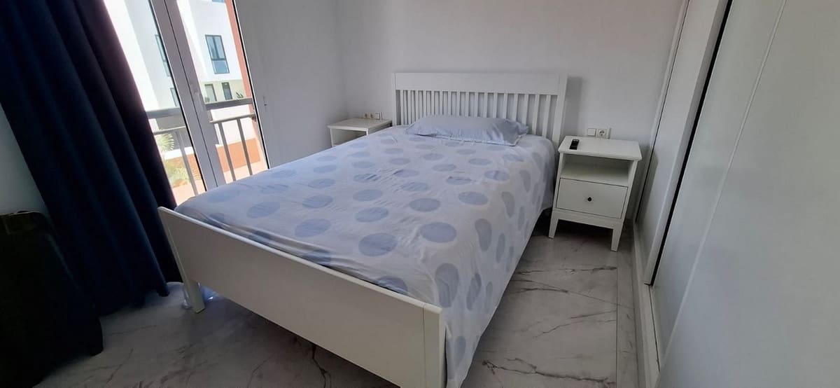 4 sypialnia Willa na sprzedaż w Corralejo z basenem garażem - 570 000 € (Ref: 10003652)